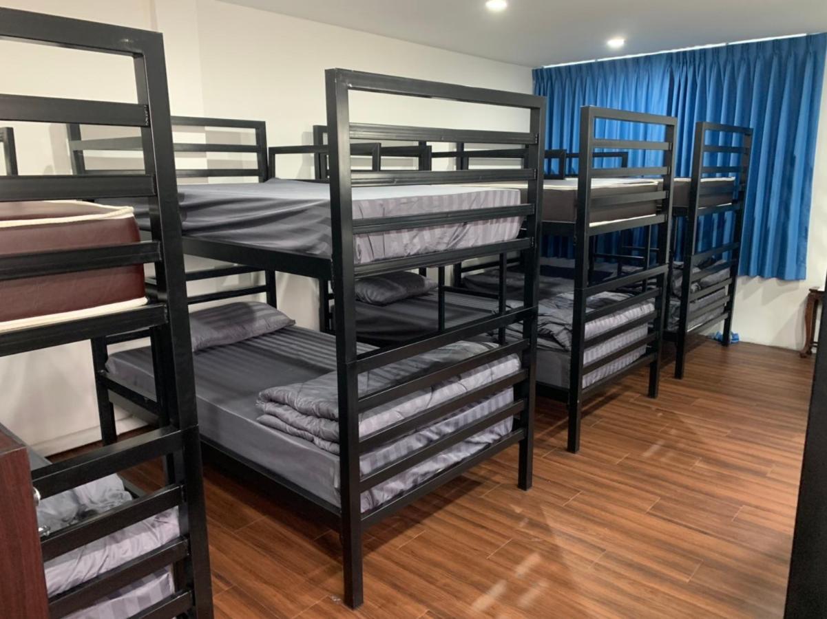 Happy Home Hostel Бангкок Номер фото