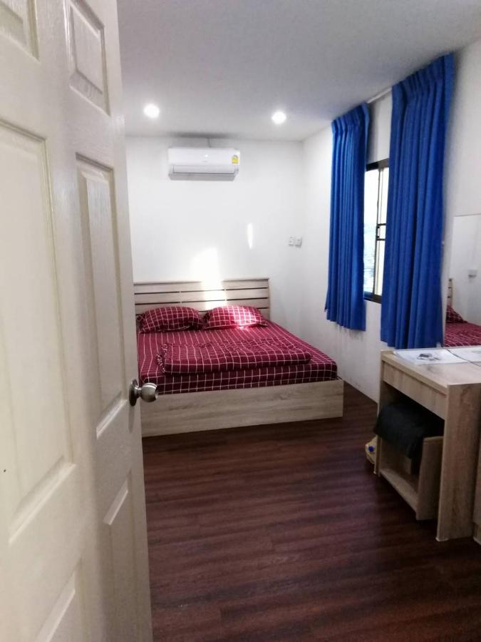 Happy Home Hostel Бангкок Екстер'єр фото