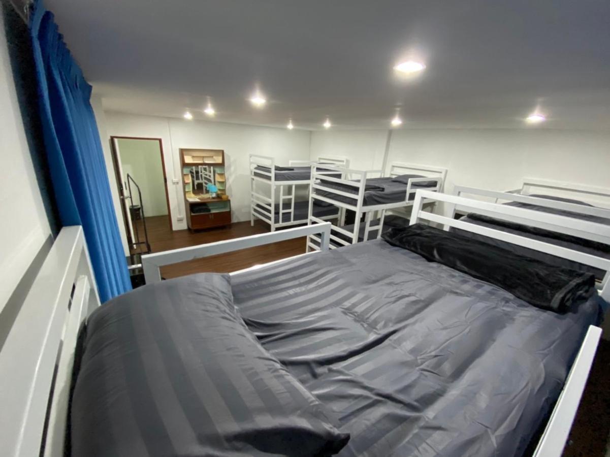 Happy Home Hostel Бангкок Екстер'єр фото
